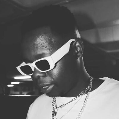 Raw Vibes With Man Q