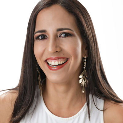 Neysha Fluye, Mentora y Escritora