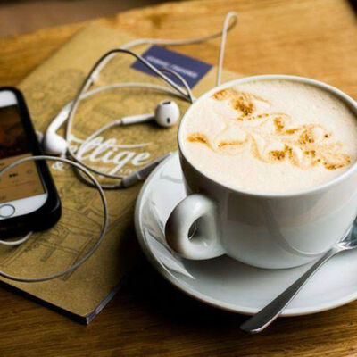 Tómate un café conmigo