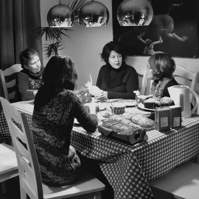 Mesa redonda en torno a Poesía y Feminismo