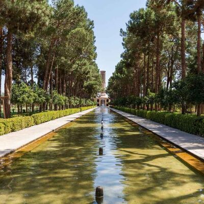 #135 El jardín persa
