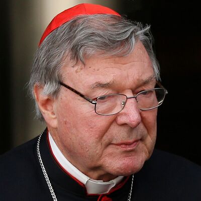 Un bambino miracolato potrebbe portare il card. Pell verso gli altari