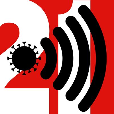 "Policía de balcón. Descubre tu lado totalitario": Confesiones del autor de las portadas del confinamiento