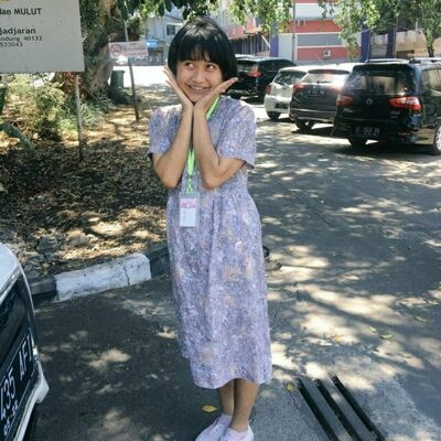 Juru Dongeng: Film Bebas dan Masa SMA