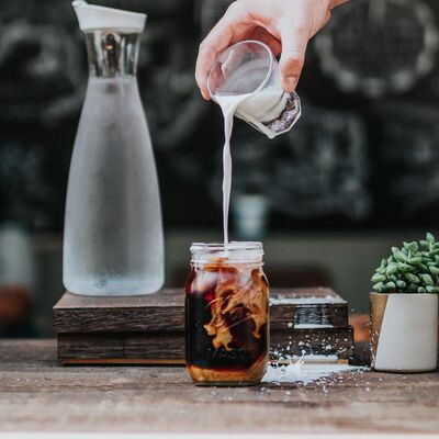 CLR-E162: Under the Idea Bus