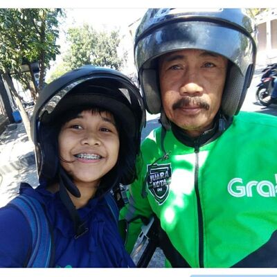 Juru Dongeng: Lika-Liku Naik Ojek Online