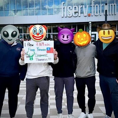第 220 集 — 現場看球！NBA季後賽第一輪、LeBron/KD放暑假、年輕球隊崛起、金塊＆青賽無解？