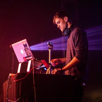 #156: Dan Giffin on The Mental Side Of Music Production & Performing As A Live Act