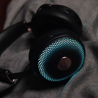 #301. BrianFay Poly50 大脑耳机竟是个加灯版K701