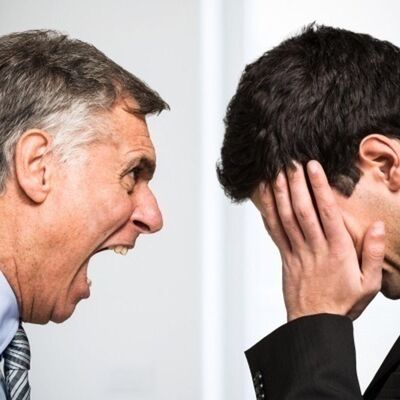 Quando l'impiegato dà la pagella al capo: good boss vs bad boss