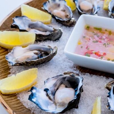 生物大百科：蚵仔、牡蠣、生蠔傻傻分不清？牡蠣🦪肚子裡那綠綠一坨到底是什麼🤔