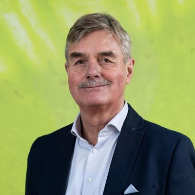 ICT is belangrijk, maar je mensen maken echt het onderscheid. Een interview met Johan Hakkenberg, voormalig algemeen directeur van de Rijksdienst voor het Wegverkeer.