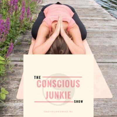 #4 Yoga, Boyfriends, Guilty Pleasures and (the curse of) Conscious Living with Kelly Mason