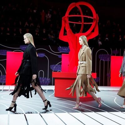 062 Prada: una storia lunga più di un secolo