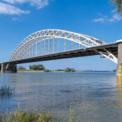 #27 Wederopbouwbruggen