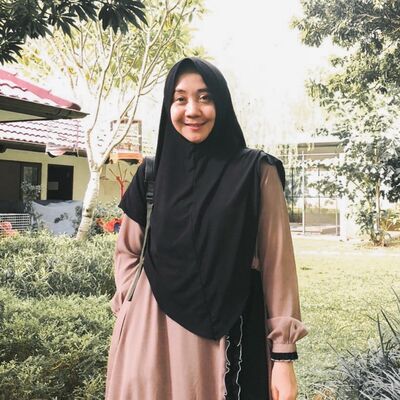 Kerjakan proyek kecil, pantaskan diri terima proyek langit - Teh Iin (@rumah_teduh_sahabat_iin)