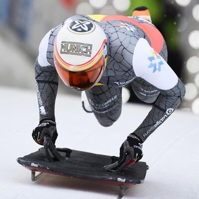 Ander Mirambell, el atleta que manda postales