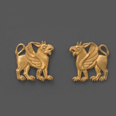 塞西亚的狮身鹫首金饰 · 大都会艺术博物馆