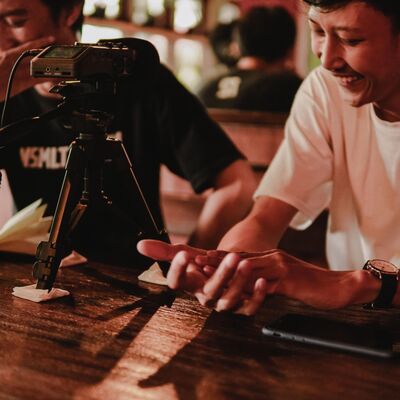 PART. 2 NILAI KARYA FOTOGRAFI DI MEDIA DIGITAL BERSAMA DESTA @explorebandung