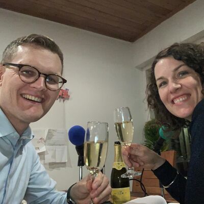 S02E05  - Keukentafel - Een feestelijke aflevering met bubbels