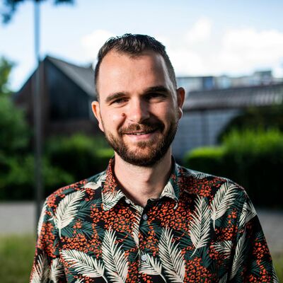 Week #24: Instacursus reanimatie | SGP kritisch op EU | Rob Favier kust mondkapje vaarwel