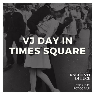 ICONIC 11 VJ Day in times square