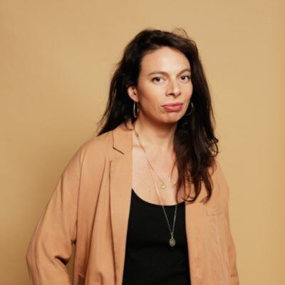 ÉPISODE 24 • LAURA BERLINGO, SEXUALITÉ ET ÉDUCATION SEXUELLE POSITIVE