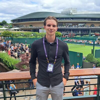 Ontmoet de man achter Jesper de Jong