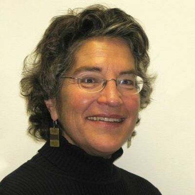 Phyllis Bennis