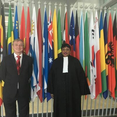 The Hague Pearls -  Thomas Verfuss