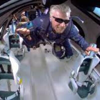 EP30 - 飛上太空的 Richard Branson 和他的維珍銀河