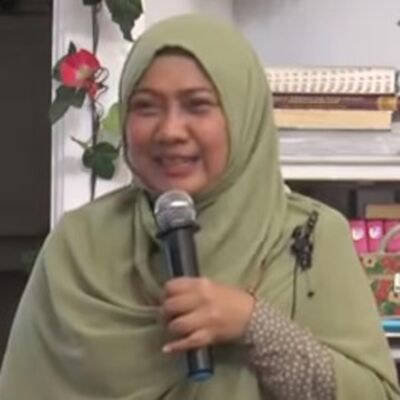 dr. Aisyah Dahlan, CHt II POSITIVE THINKING VS POSITIVE FEELING II Kajian Parenting