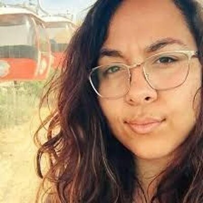 Short: Rebecca Pierce