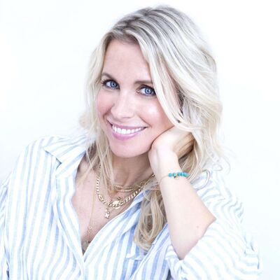 De invloed van vrouwelijke hormonen op onze relatie(s) + mentale, fysieke en emotionele welzijn. In gesprek met Vivian Reijs.