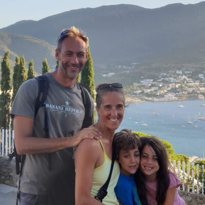 S1E2: Lynne et Laurent, World Tour Adventures