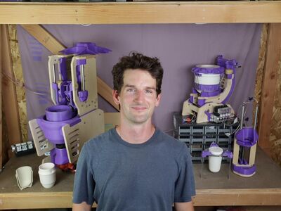 A Mechanical Engineer Takes On Clay | Chris Pratt | Episode 1147