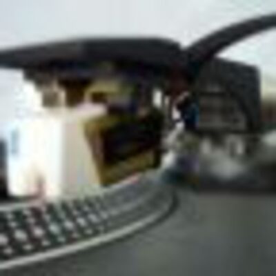 2 Sisters And A Brother