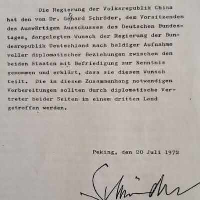 09 从朔尔茨谈五十年前中德建交的历程