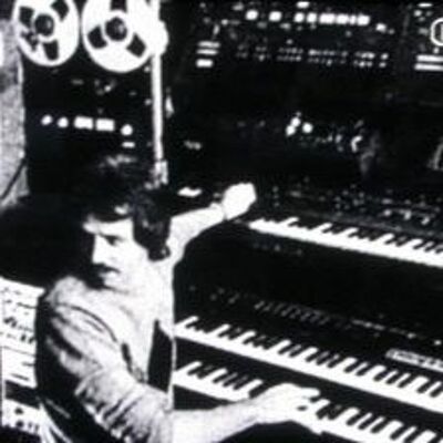 If I Was John Carpenter I’d Hammer Synths All Day Long