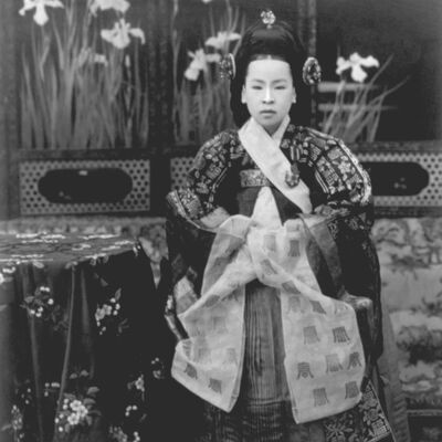 大韓帝國末代皇后-尹大妃｜被人民軍逮捕，王宮充公，流落街頭，仍堅定守護朝鮮王室｜人生賈心星