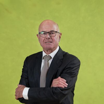 “Waar geen tegenspraak is, gaat het vroeg of laat fout, meestal vroeg”