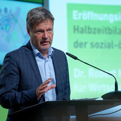 Gesellschaftsprojekt Energiewende - Volle Kraft voraus!