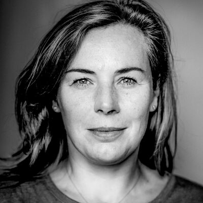 Esther Gerritsen: "God hoort erbij nu, Hij is er"