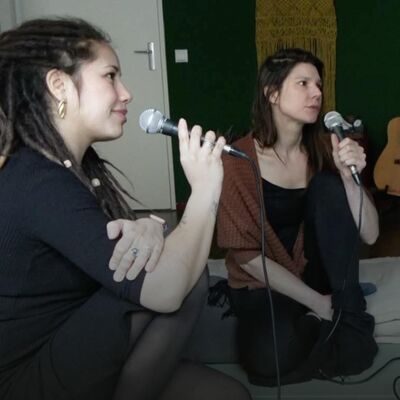 Over het imposter syndroom en zelfliefde | #98 Roanne van Voorst & Saraï Pannenkoek