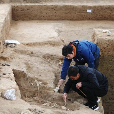 历史上有哪些传世文献没记载，而是通过考古发现的小人物？