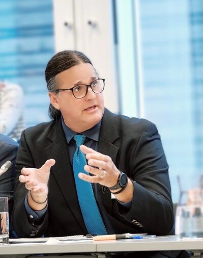 Disrupting Disinformation w. Chris Kremidas Courtney