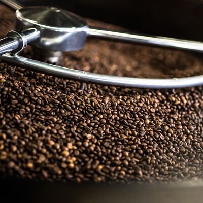 CLR-E165: The Beauty of Coffee Blends