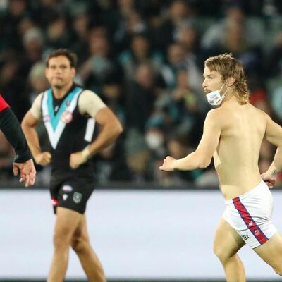 Episode 128 - Pitch Invaders Will Be Prosecuted