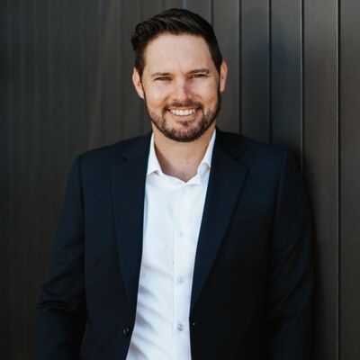 When Money Gets Tight: The Accountant's Guide to Surviving (and Thriving) in Economic Downturns - James Rainey 