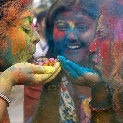 DesiYUP Holi Special